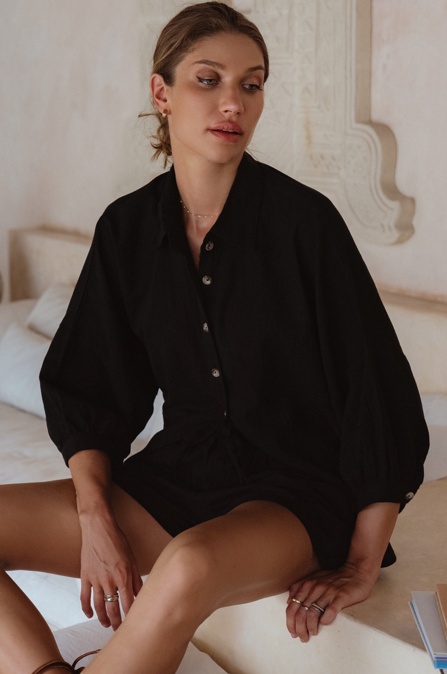 Catalina Linen Shirt Black Seated